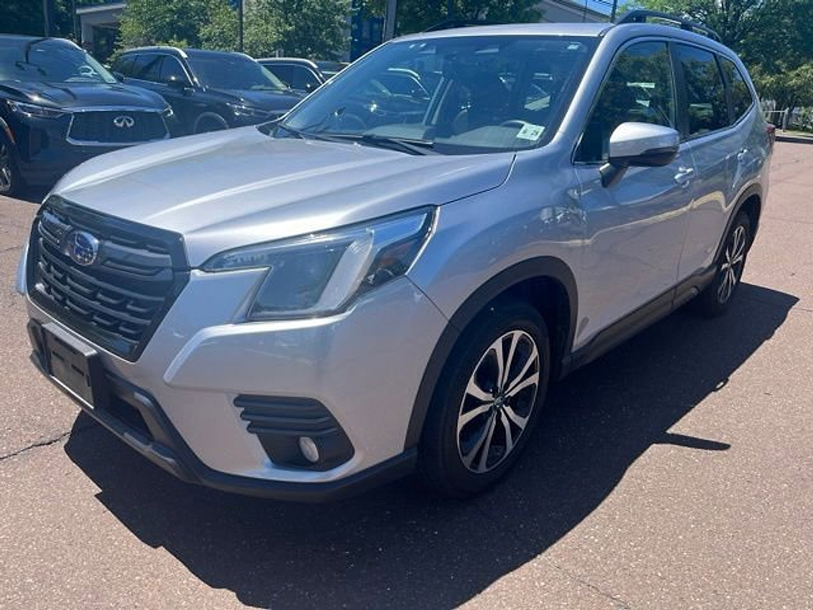 Used 2023 Subaru Forester Limited AWD/4WD image 7
