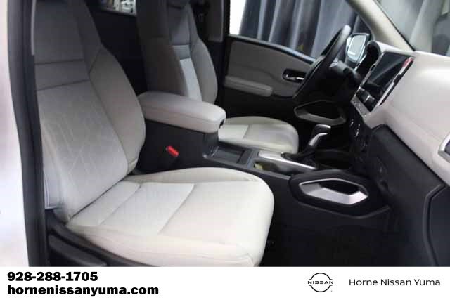 New 2025 Nissan Frontier SV w/ SV Convenience Package image 6
