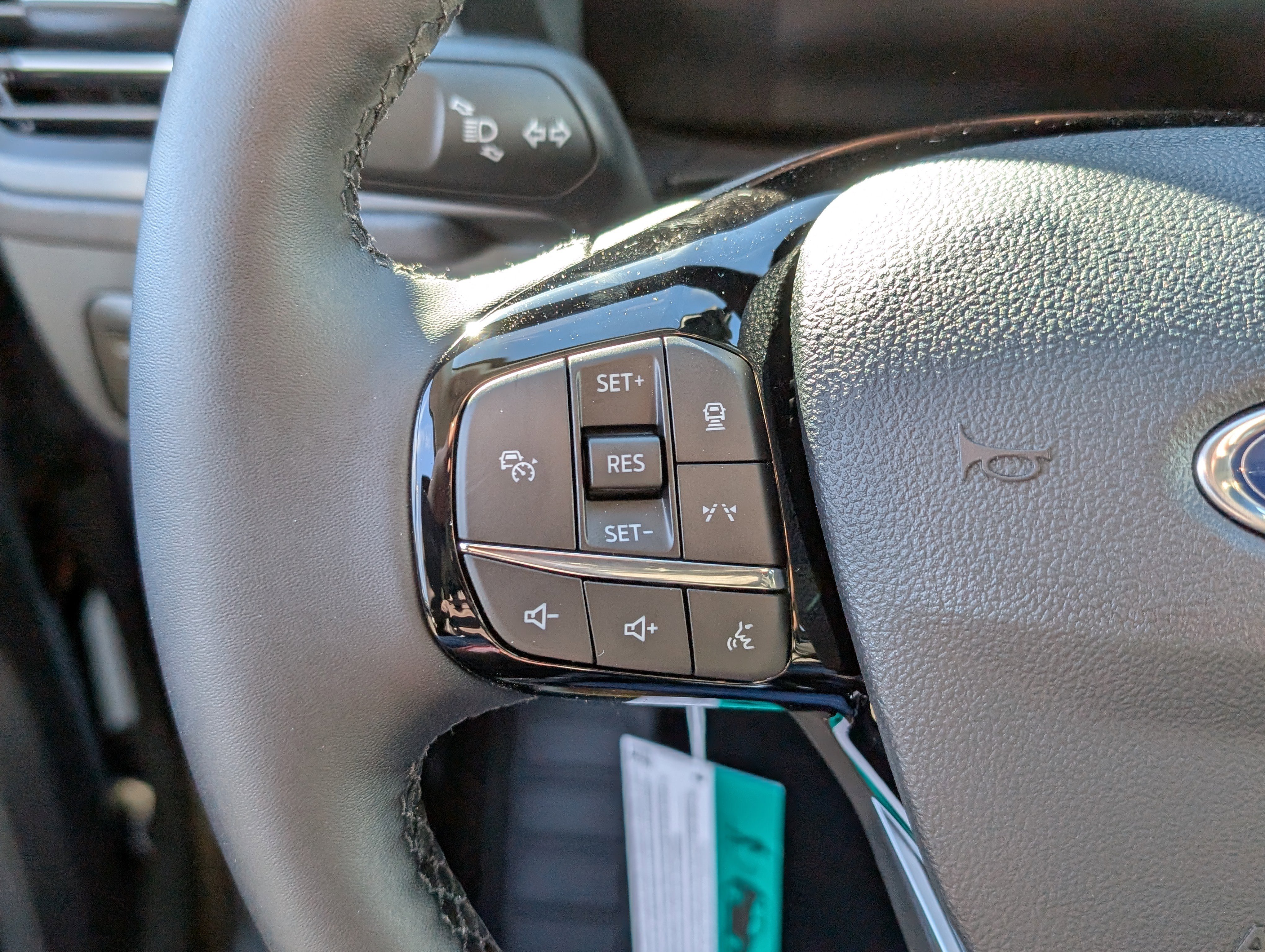 New 2026 Ford Escape SE image 18