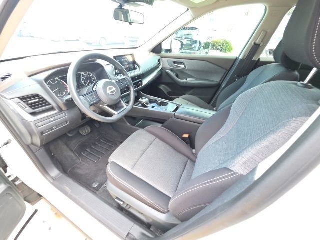 Used 2023 Nissan Rogue SV image 13