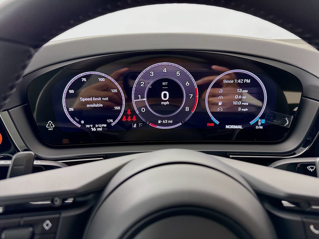 New 2026 Porsche Cayenne Coupe AWD/4WD image 18
