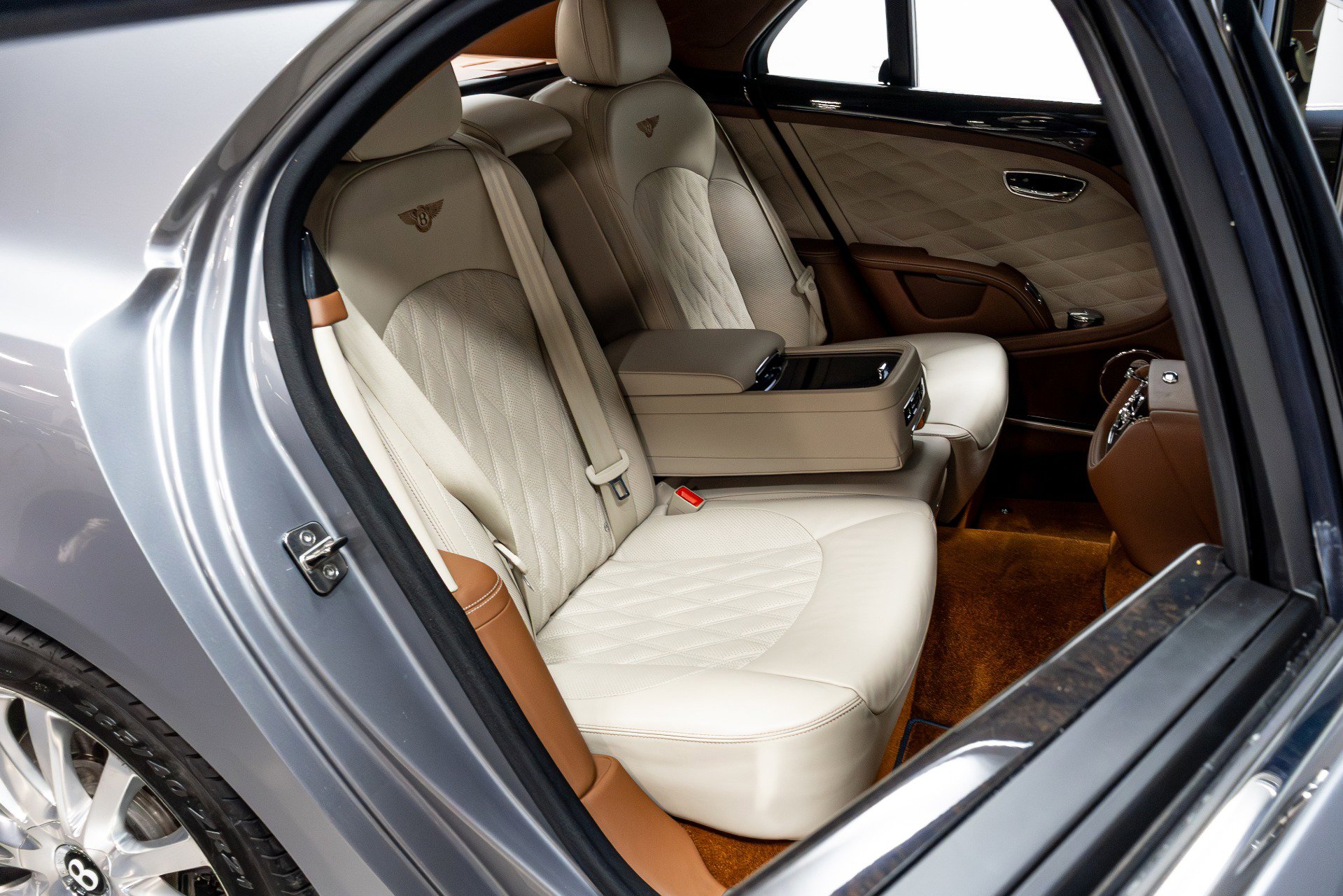 Used 2017 Bentley Mulsanne Speed image 30
