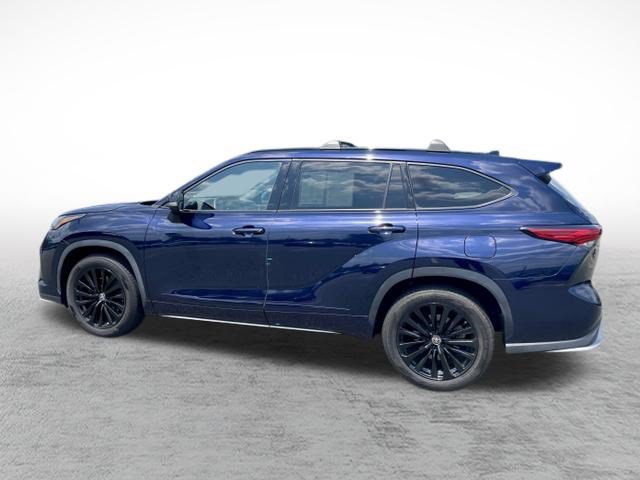 Used 2023 Toyota Highlander XSE AWD/4WD image 5