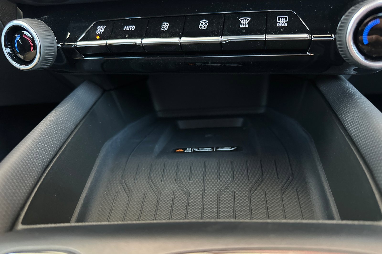 New 2025 Chevrolet Equinox EV RS image 28