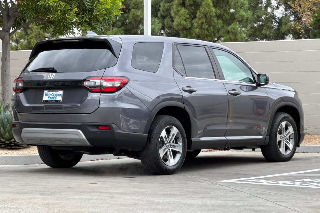 Certified 2024 Honda Pilot EX-L image 9