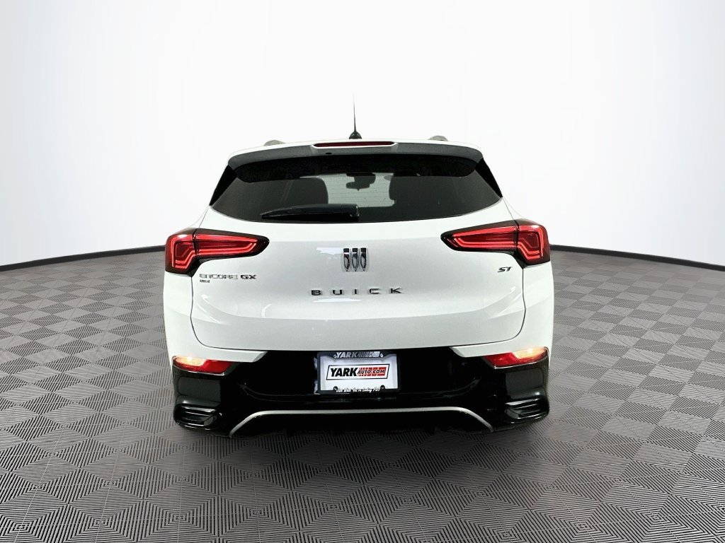 Used 2024 Buick Encore GX Sport Touring AWD/4WD image 10