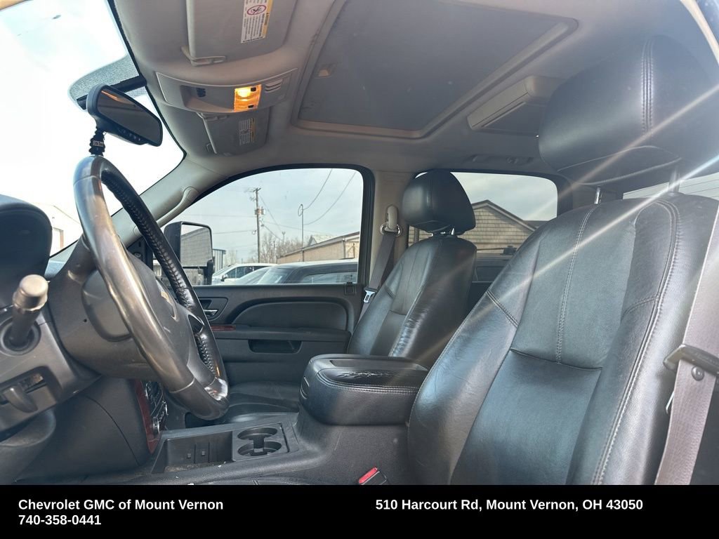 Used 2011 Chevrolet Silverado 3500 LTZ w/ Suspension Package, Off-Road AWD/4WD image 9