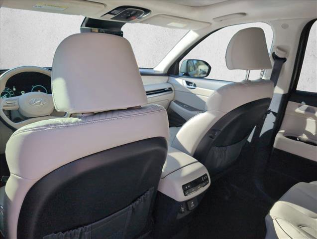 Used 2024 Hyundai Palisade Calligraphy image 18