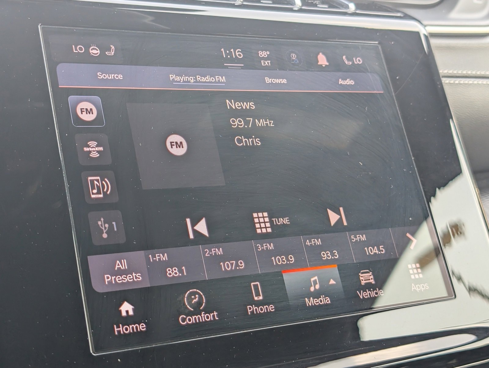 Certified 2024 Jeep Grand Cherokee L Laredo image 23