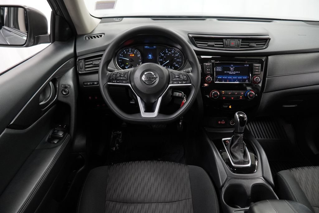 Used 2020 Nissan Rogue S AWD/4WD image 21