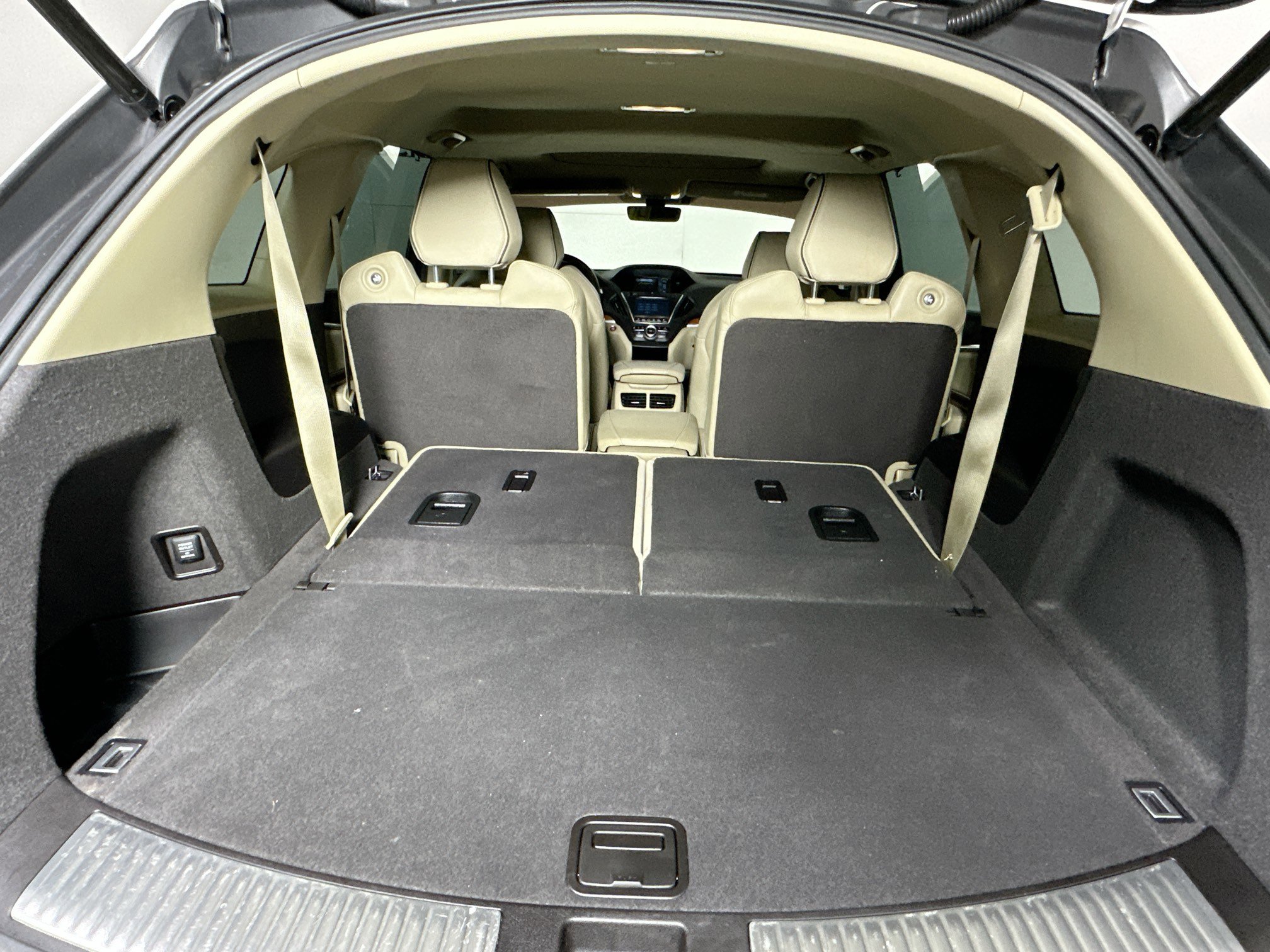 Used 2018 Acura MDX FWD w/ Advance Package image 31