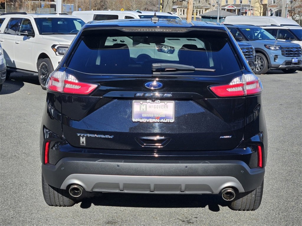 Used 2022 Ford Edge Titanium image 4