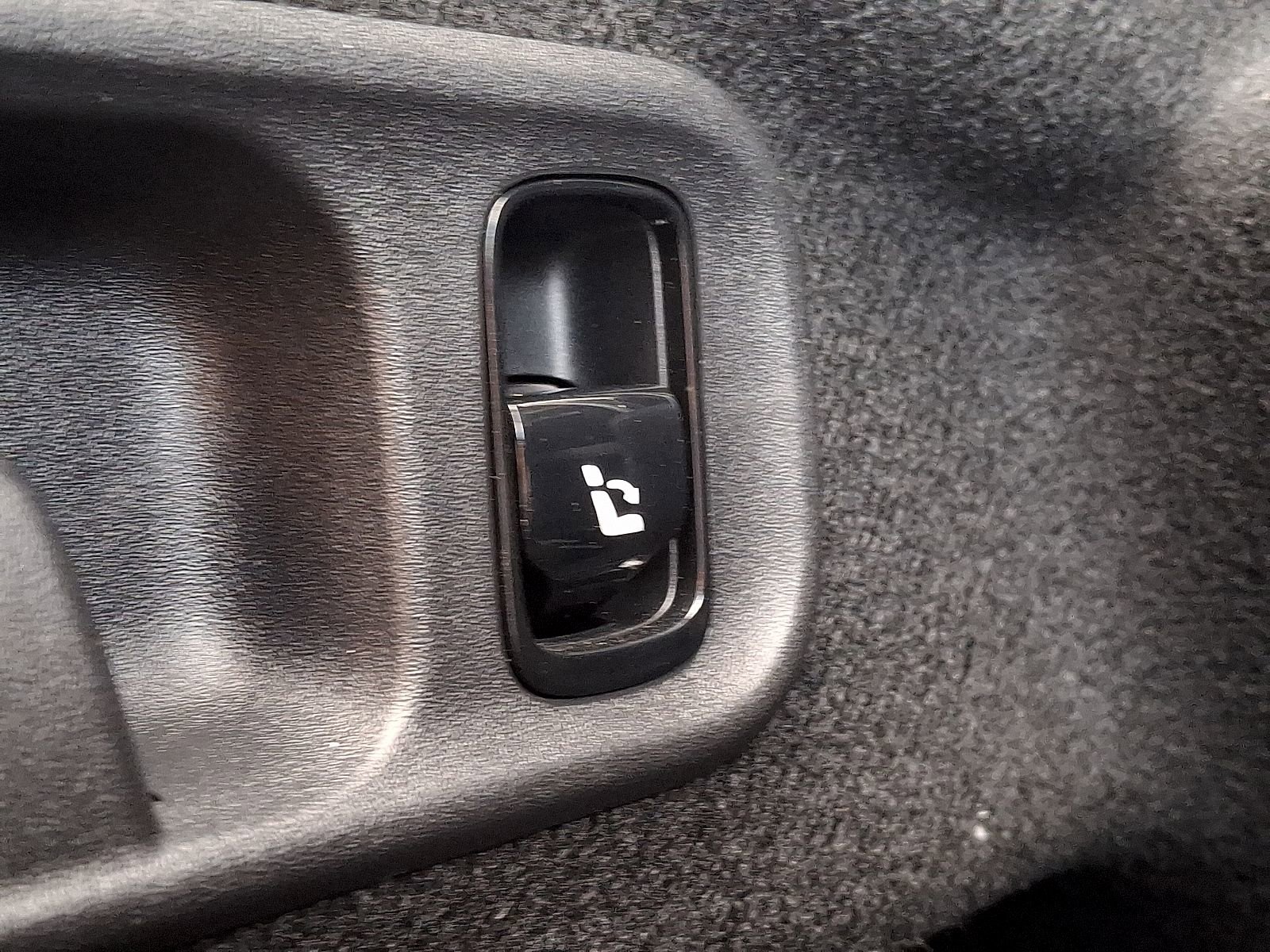 Certified 2023 Mercedes-Benz C 43 AMG 4MATIC Sedan image 31