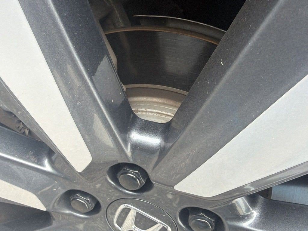 Certified 2024 Honda Pilot Touring image 9