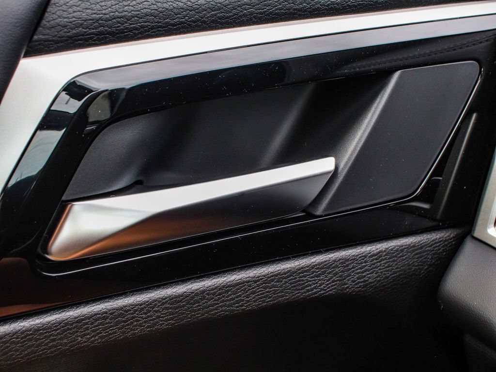 New 2026 Mitsubishi Outlander LE AWD/4WD image 9