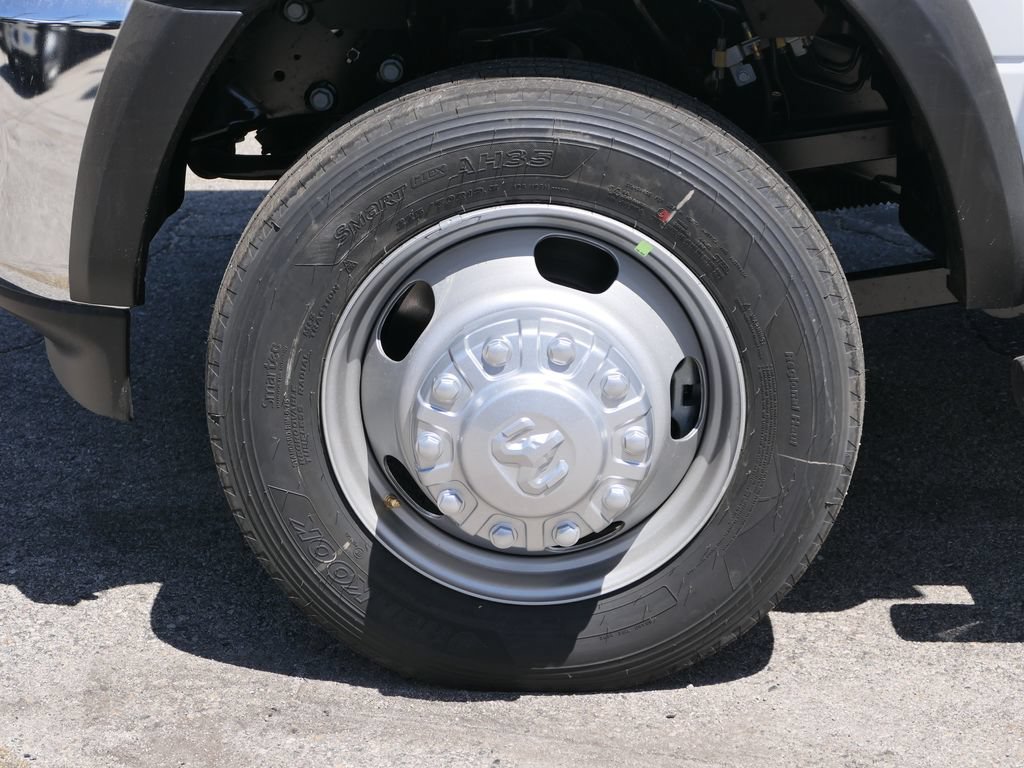 New 2026 RAM 5500 Tradesman w/ Chrome Appearance Group AWD/4WD image 10