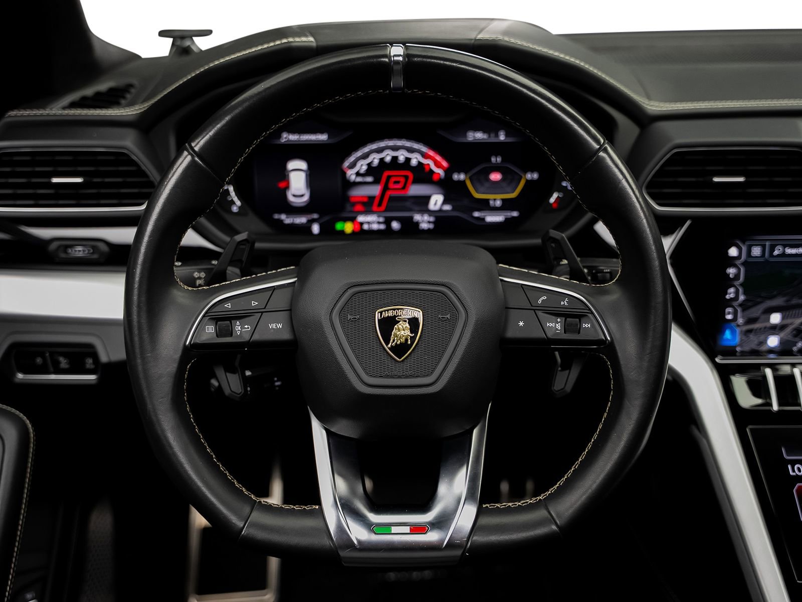 Used 2020 Lamborghini Urus image 42