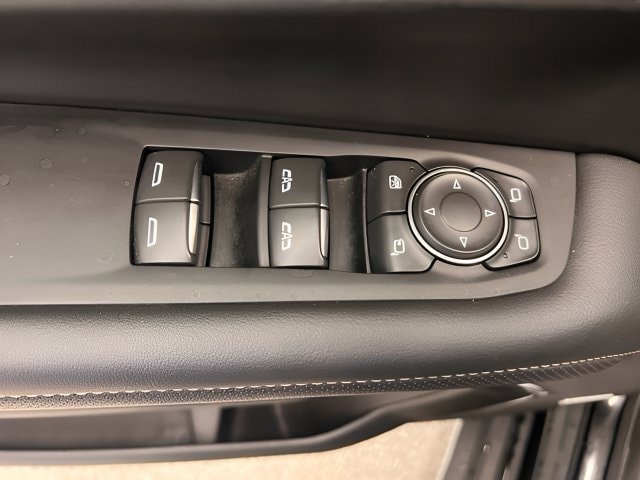 Certified 2025 Chevrolet Tahoe Premier AWD/4WD image 8