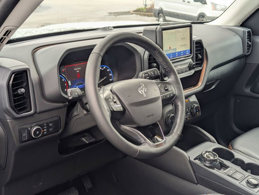 Used 2023 Ford Bronco Sport Outer Banks w/ Tech Package AWD/4WD image 9