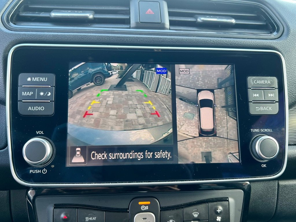 Used 2022 Nissan Leaf SV w/ SV Technology Package image 17