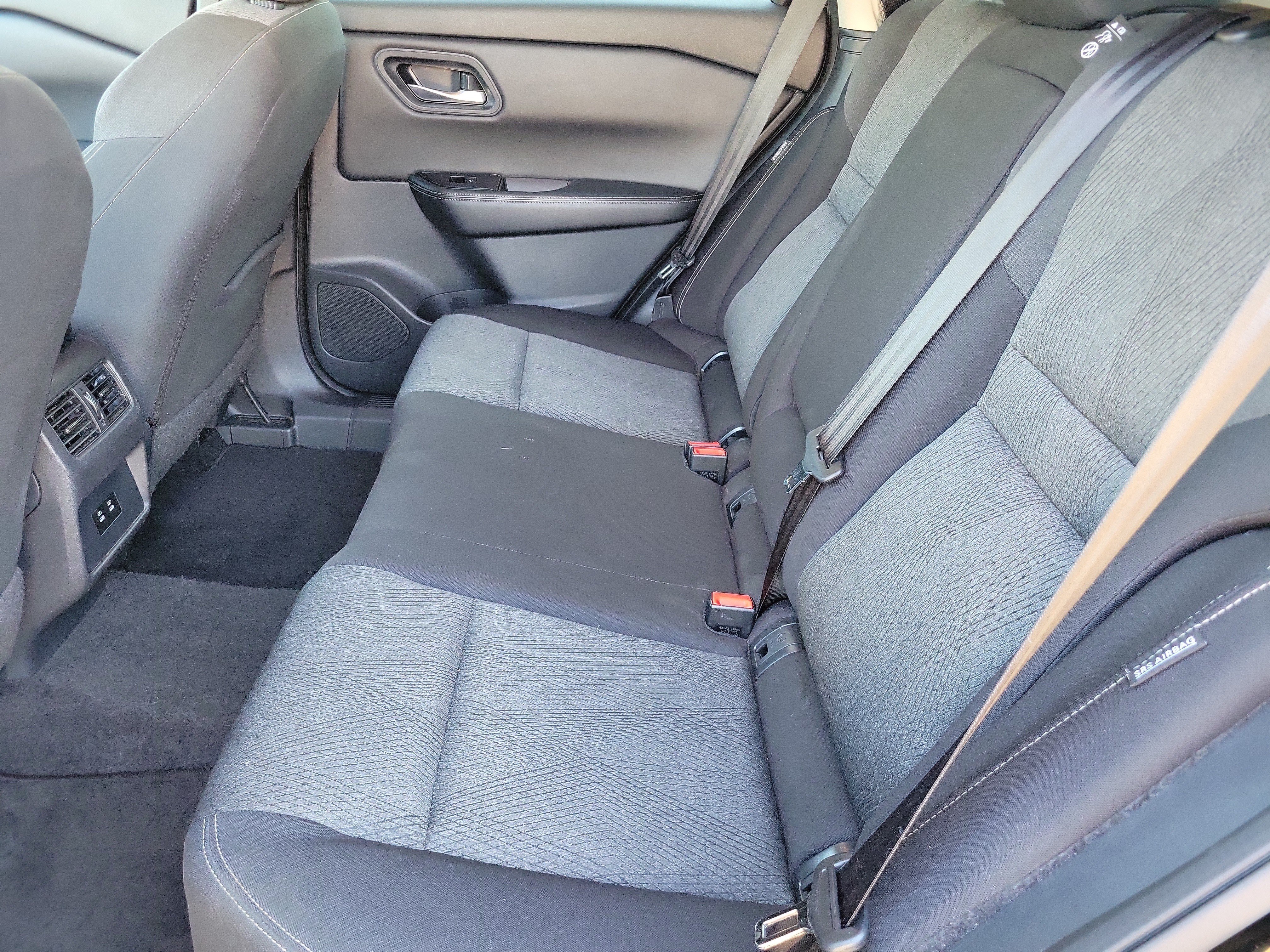 Used 2025 Nissan Rogue SV AWD/4WD image 12