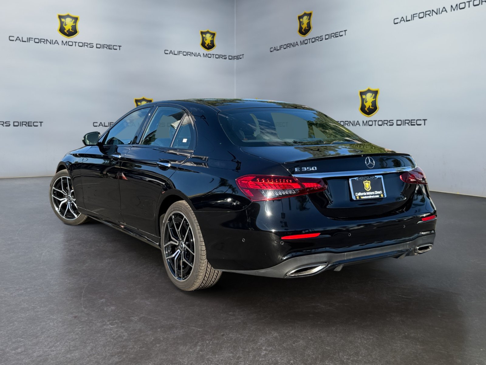 Used 2022 Mercedes-Benz E 350 Sedan w/ Driver Assistance Package image 3