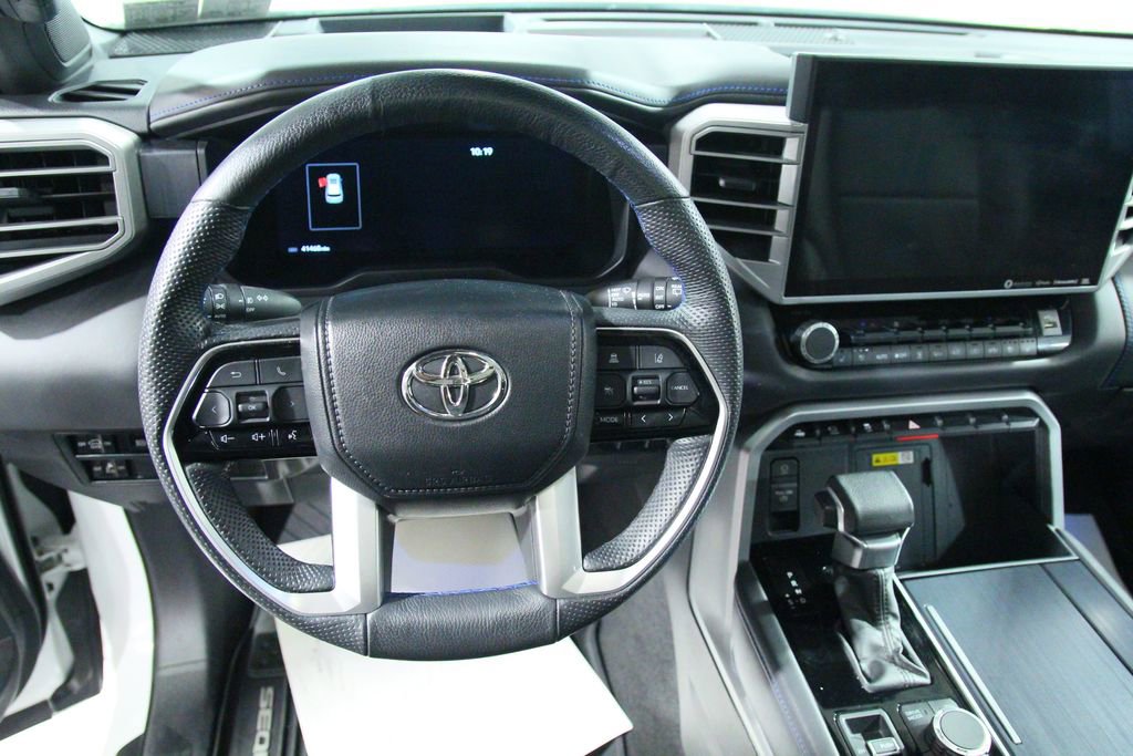Used 2024 Toyota Sequoia Platinum AWD/4WD image 19