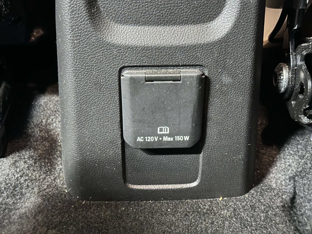 Used 2022 Buick Encore Preferred w/ Safety Package AWD/4WD image 15