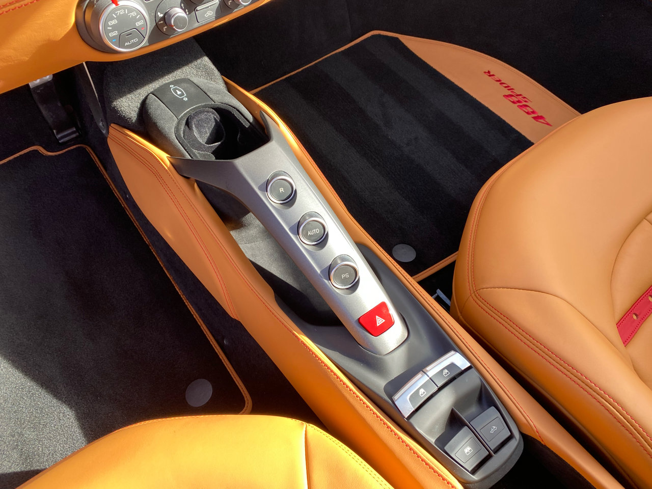 Used 2018 Ferrari 488 Spider image 40