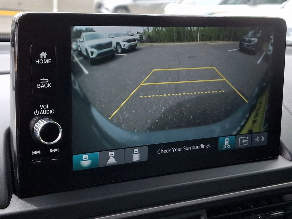 Used 2023 Honda Pilot Touring image 19