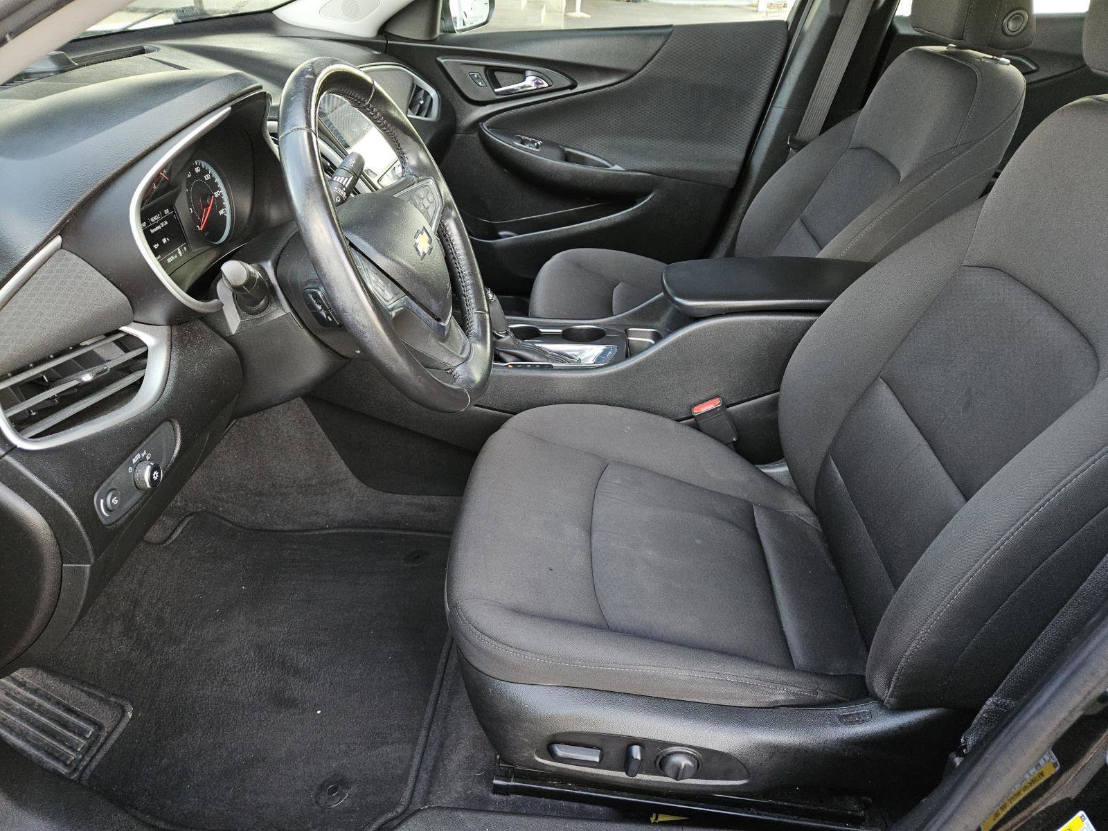 Used 2019 Chevrolet Malibu RS image 22
