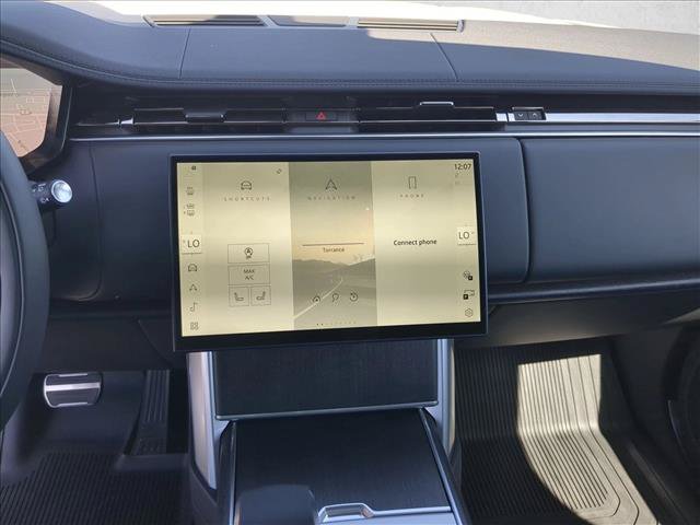 New 2027 Land Rover Range Rover Long Wheelbase SE AWD/4WD image 12