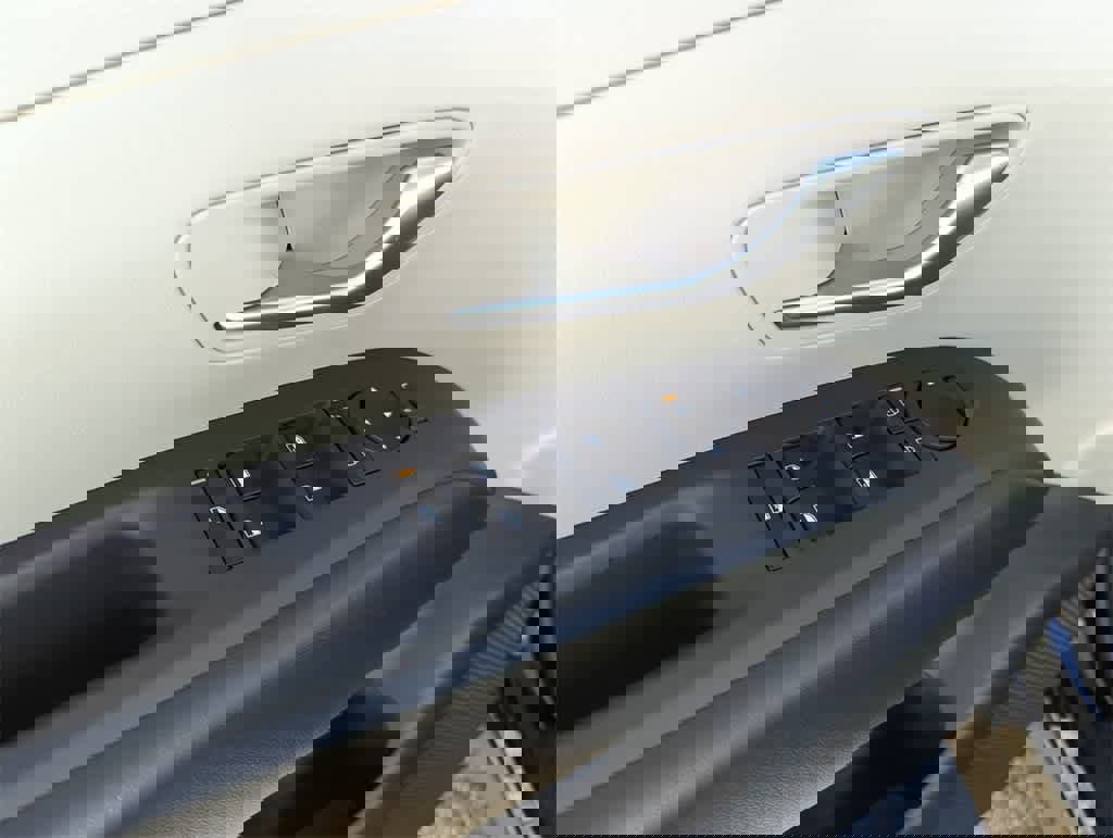 New 2026 Hyundai Tucson SEL image 17