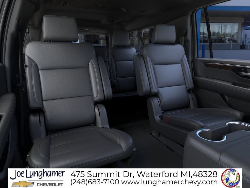 New 2026 Chevrolet Suburban LT w/ Comfort Package AWD/4WD image 19