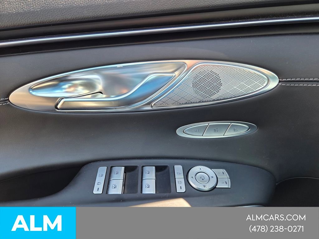 Used 2024 Genesis GV70 2.5T w/ Select Package image 30