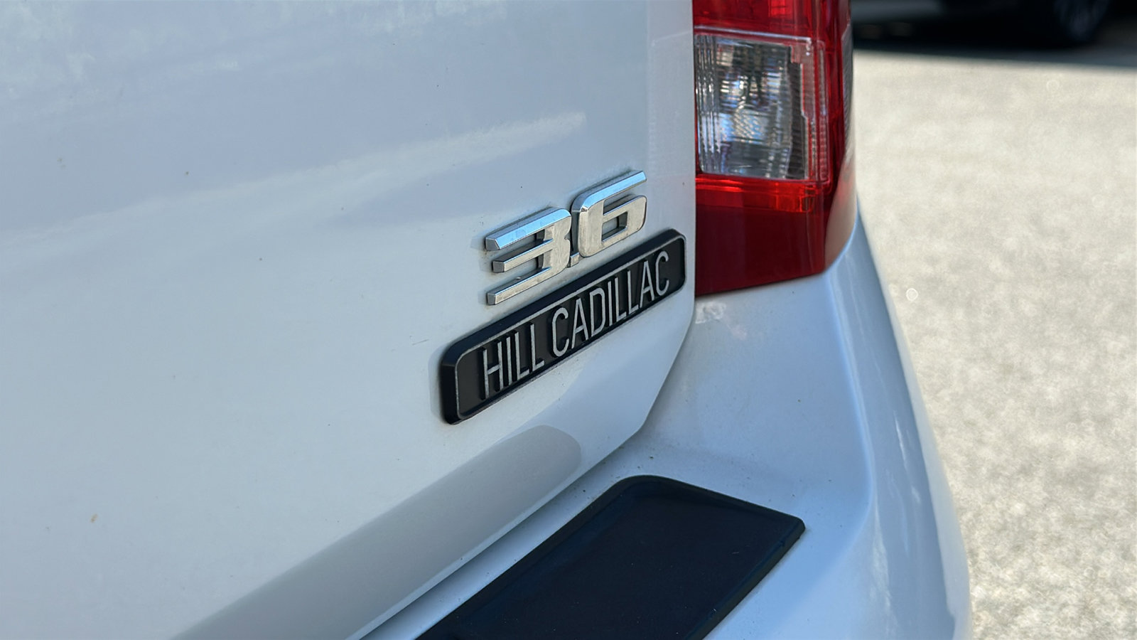 Used 2016 Cadillac SRX Performance w/ Driver Awareness Package image 11