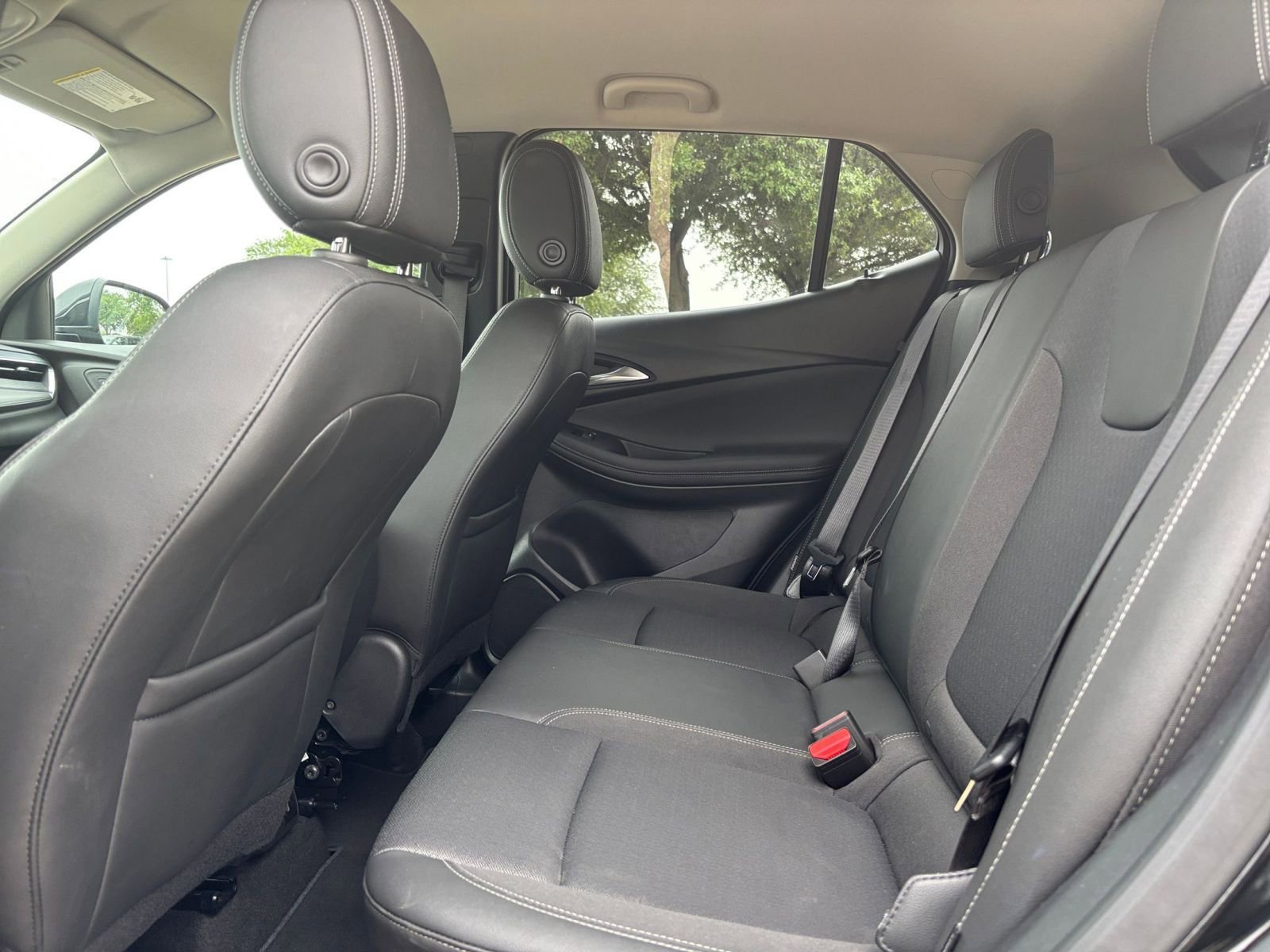 Used 2025 Buick Encore GX Preferred FWD image 25