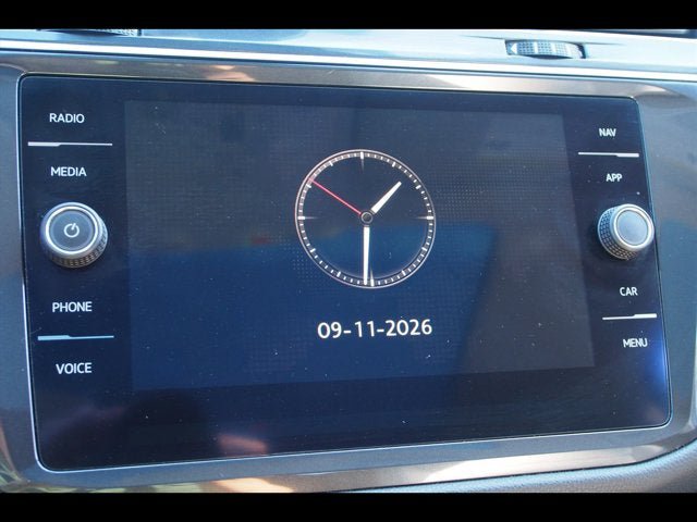 Used 2020 Volkswagen Tiguan SEL FWD image 29