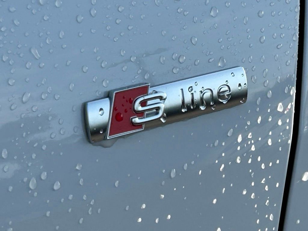 Used 2024 Audi Q4 e-tron Premium w/ Convenience Package image 45