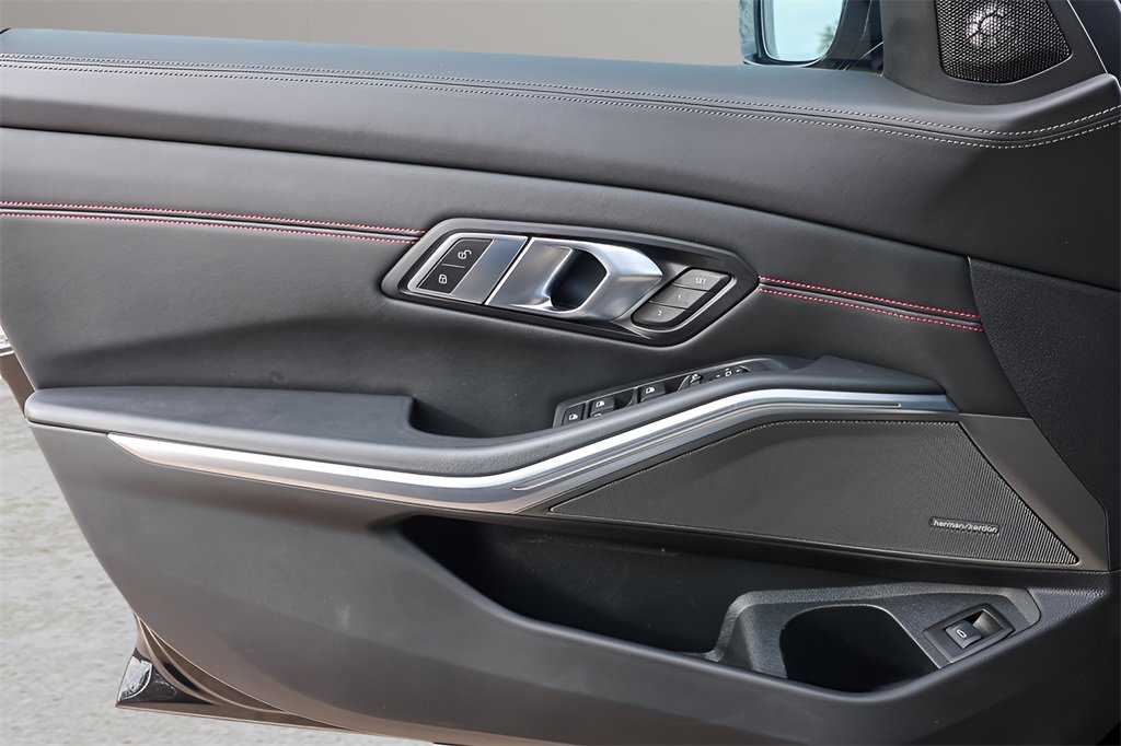 Used 2024 BMW M3 CS image 18