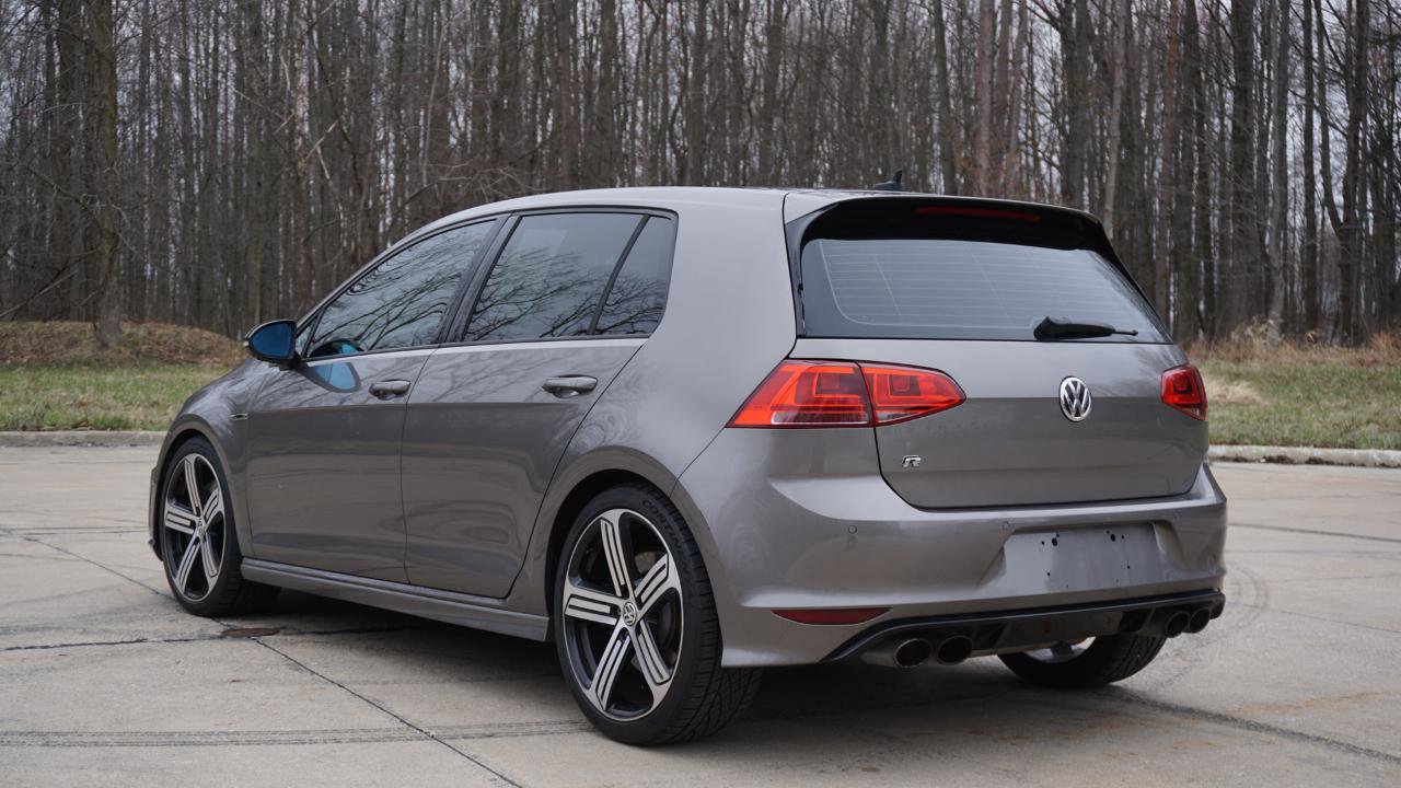 Used 2015 Volkswagen Golf R 4dr HB AWD/4WD image 3