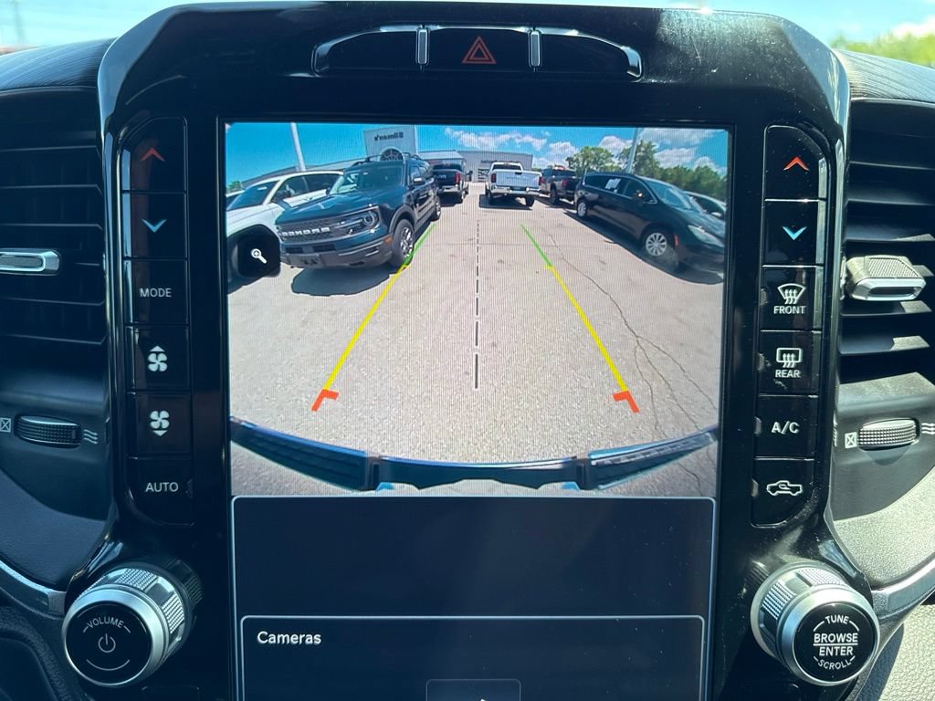 Used 2023 RAM 1500 Laramie AWD/4WD image 29