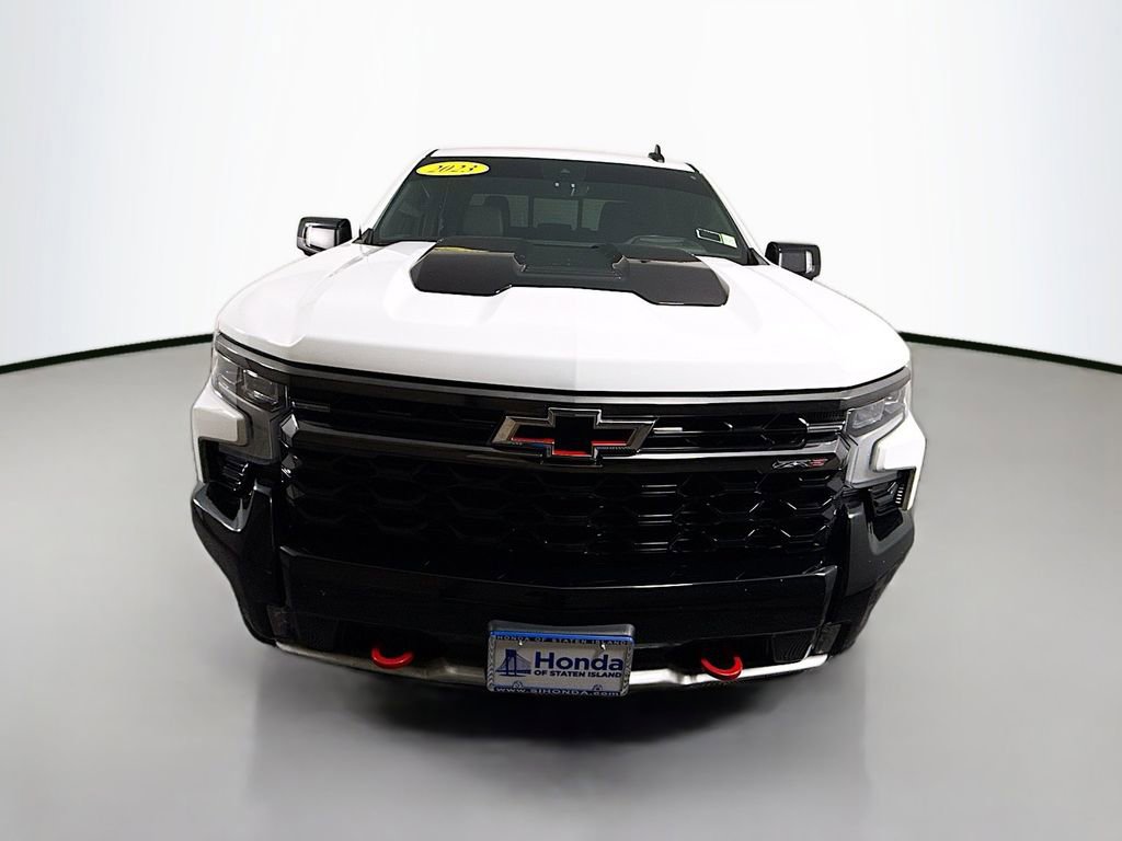 Used 2023 Chevrolet Silverado 1500 ZR2 w/ Technology Package AWD/4WD image 2