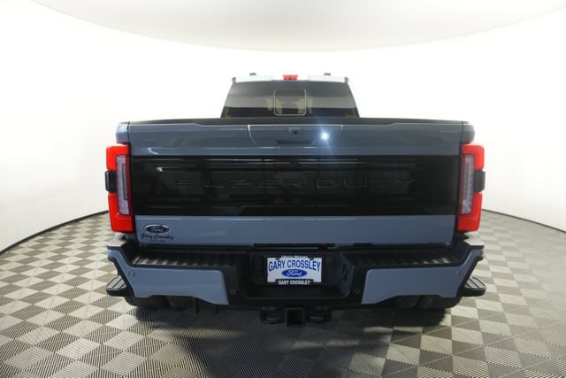 Used 2025 Ford F450 Platinum w/ FX4 Off-Road Package AWD/4WD image 4