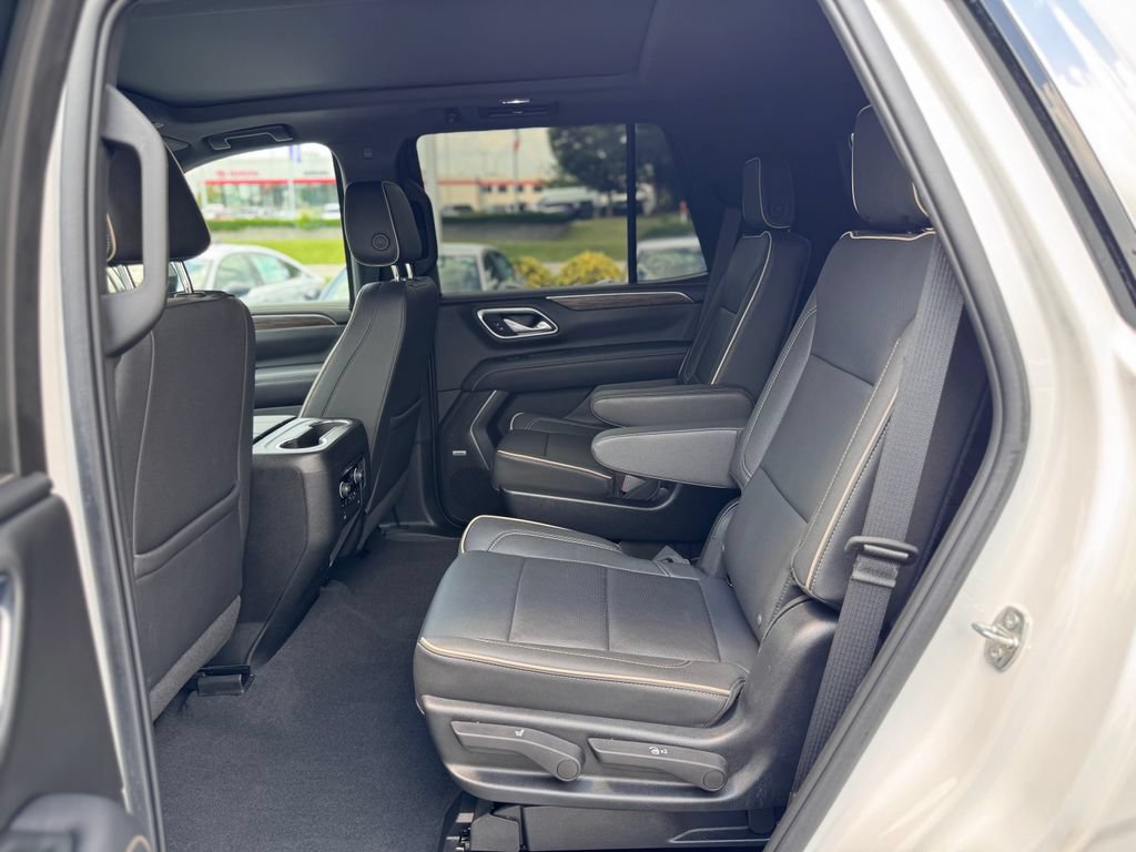 Used 2022 Chevrolet Tahoe Premier AWD/4WD image 12