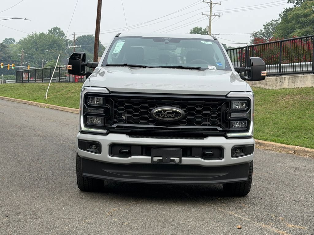 New 2026 Ford F250 Lariat w/ Black Appearance Package AWD/4WD image 2