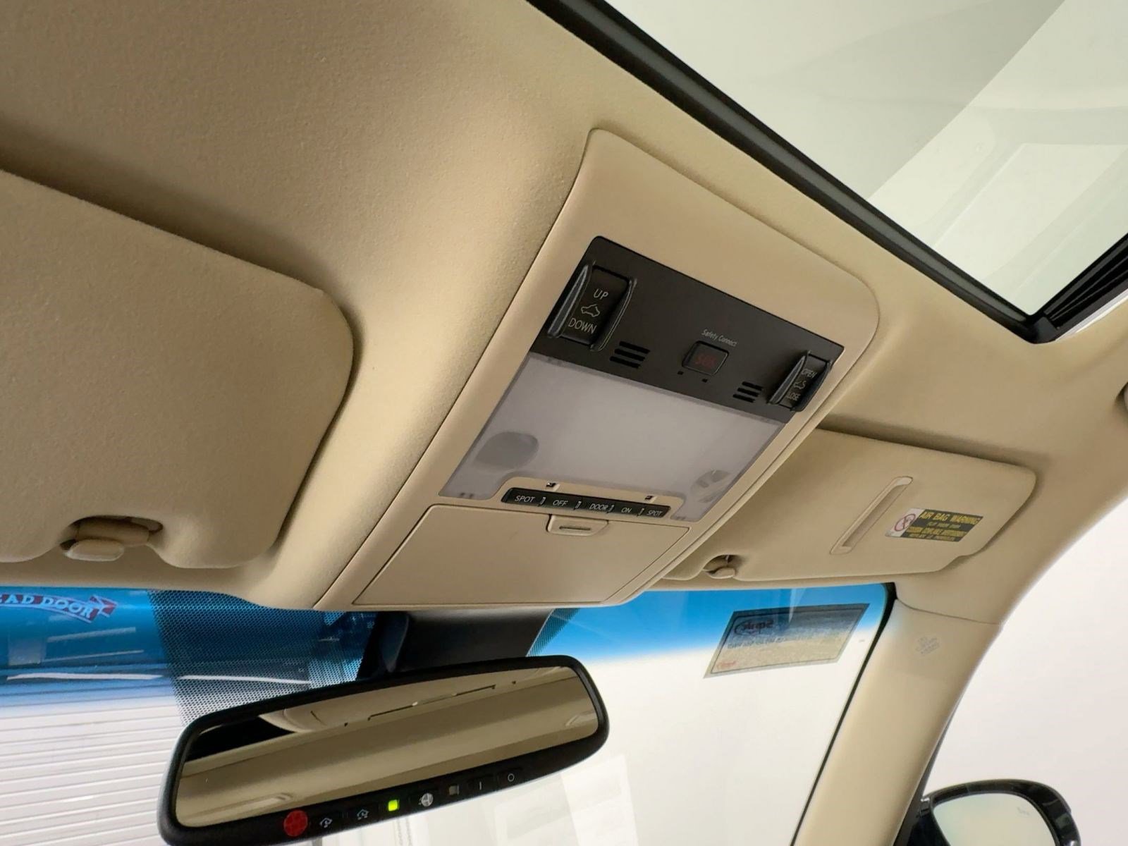 Used 2015 Lexus LS 460 w/ Comfort Package image 18