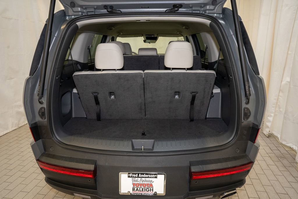 Used 2024 Hyundai Santa Fe SEL image 5