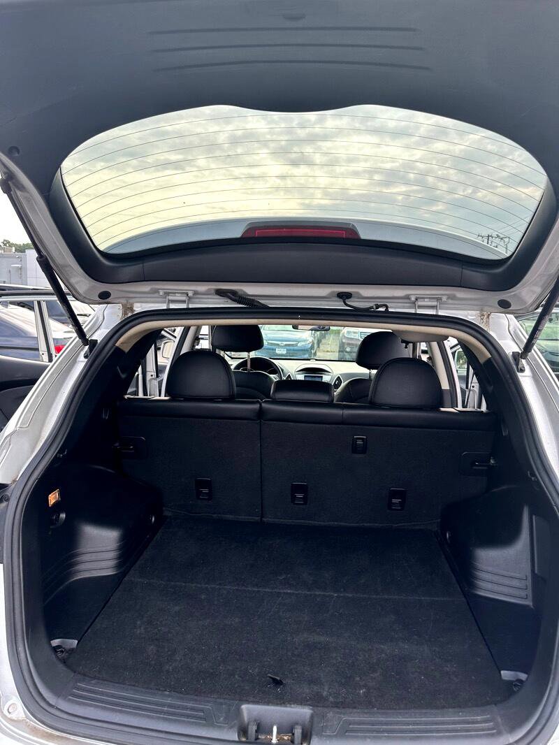 Used 2013 Hyundai Tucson GLS image 33