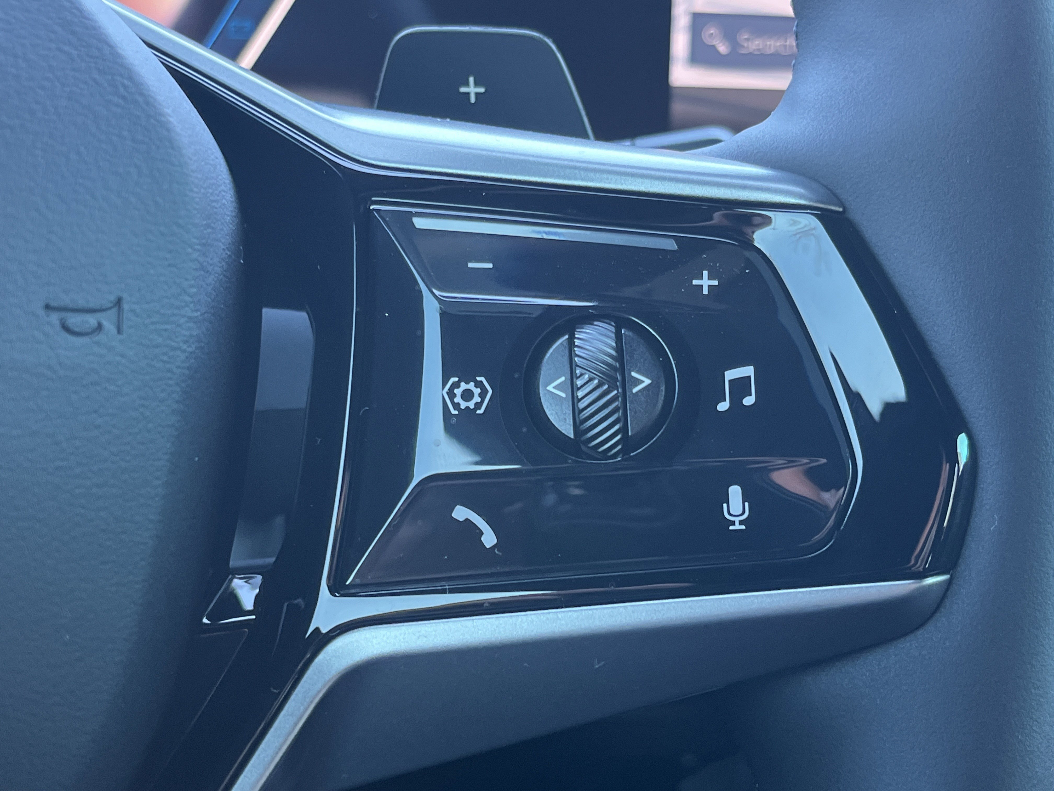 New 2026 BMW X3 xDrive30 w/ Premium Package image 12